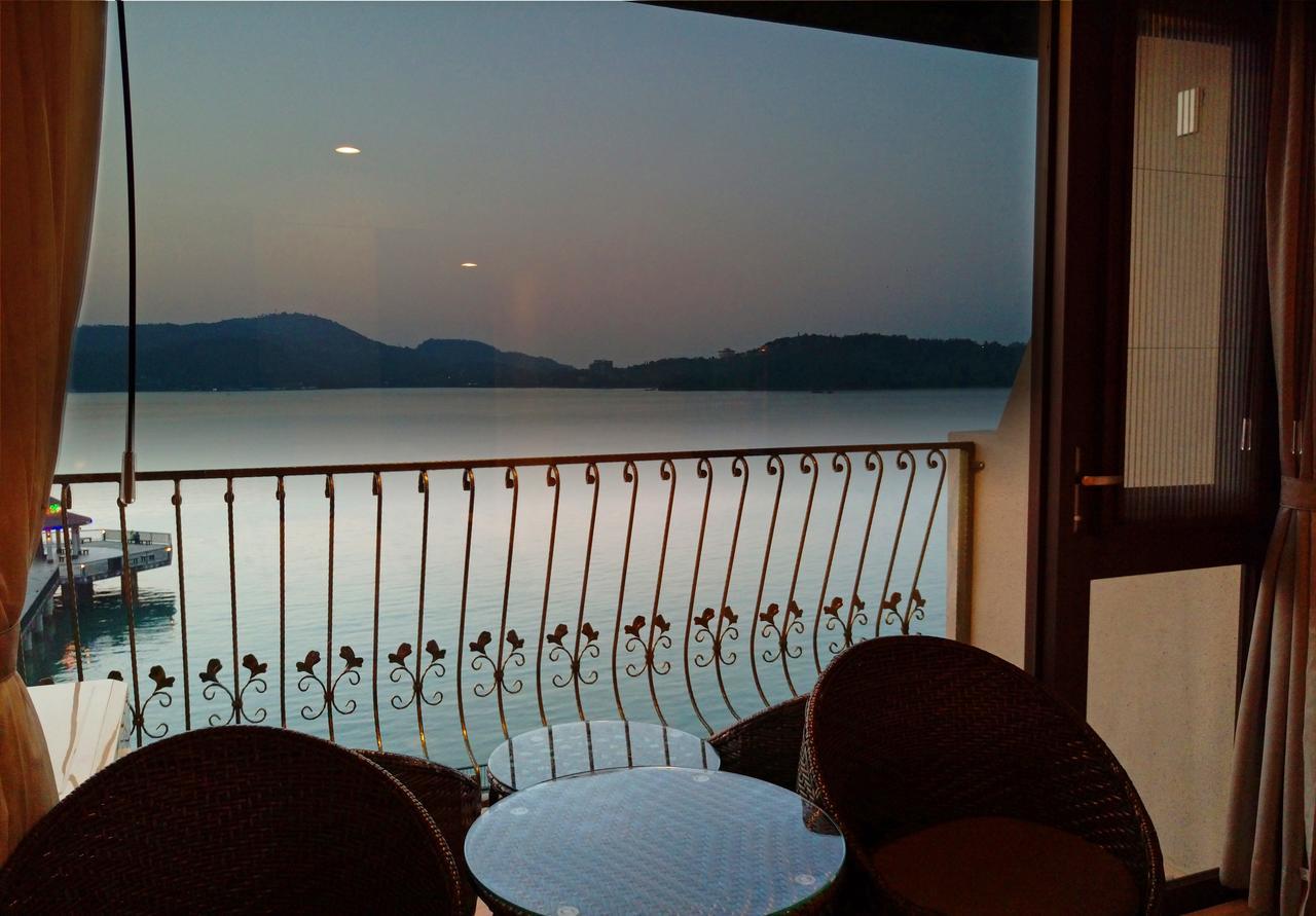 Ming Yue Hu Hotel Yuchi Exterior photo
