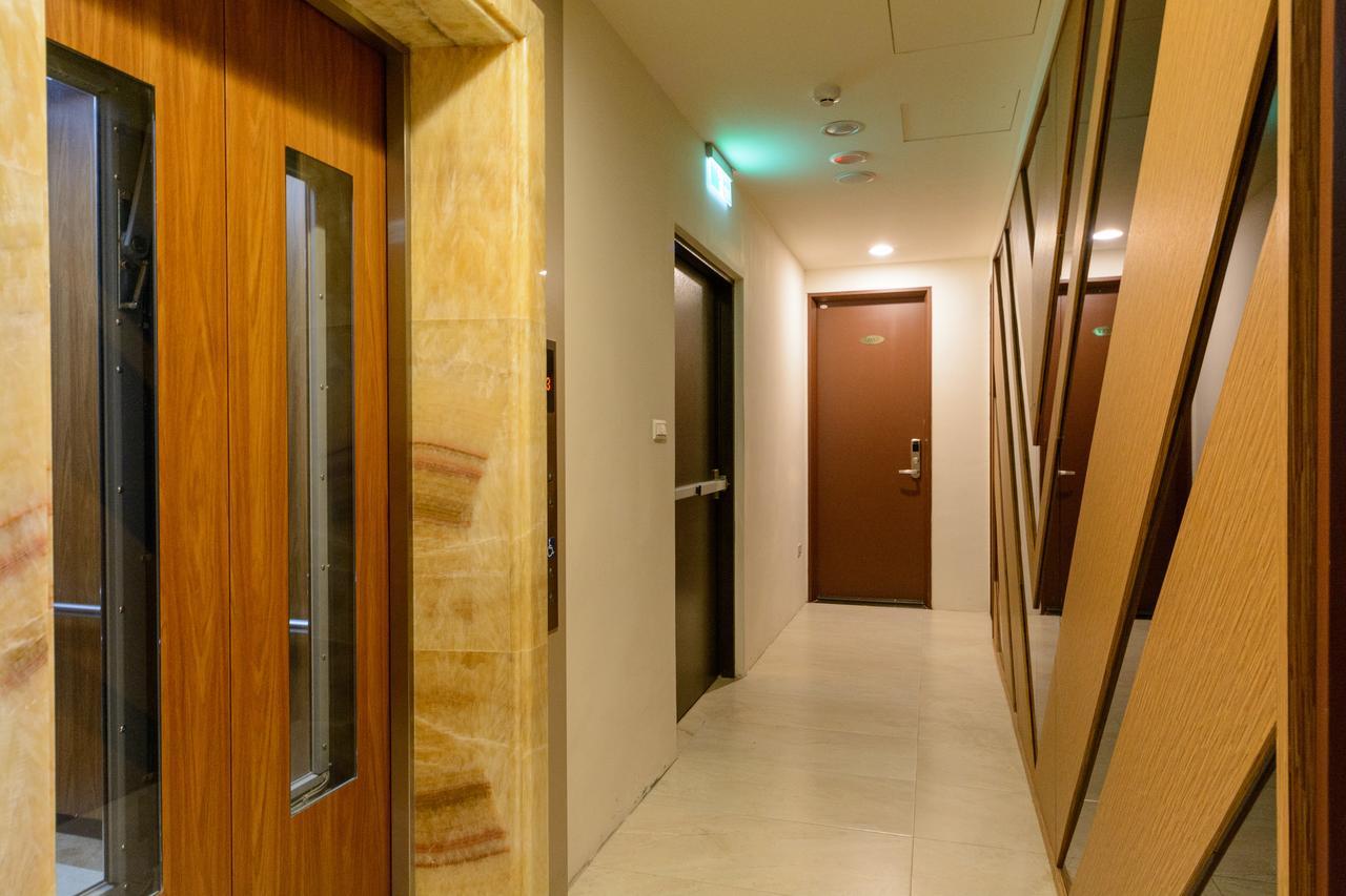 Ming Yue Hu Hotel Yuchi Exterior photo