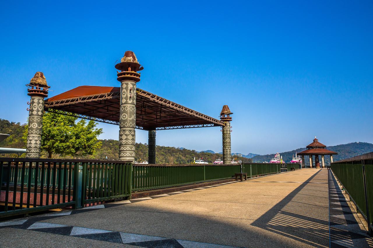 Ming Yue Hu Hotel Yuchi Exterior photo